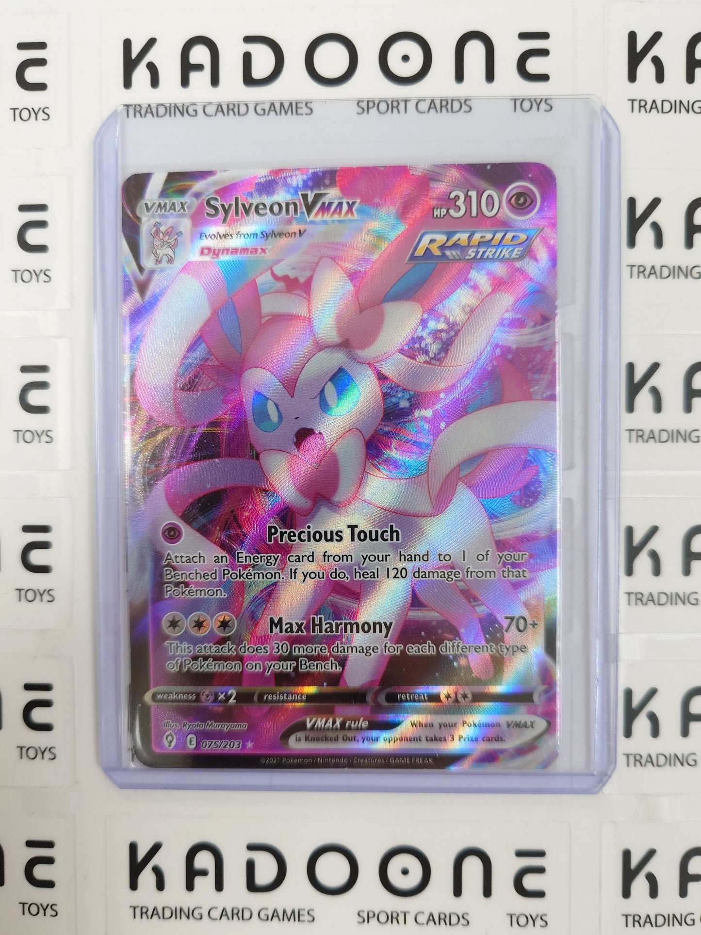 Pokemon Sylveon VMAX 075/203